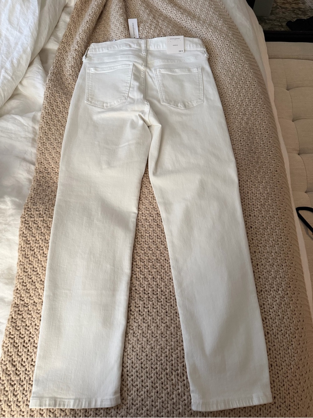 Banana Republic Slim Mid-Rise Jeans - Picture 4 of 5